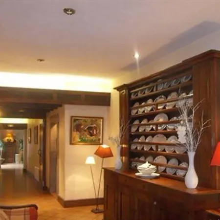 Chez Chilo Barcus