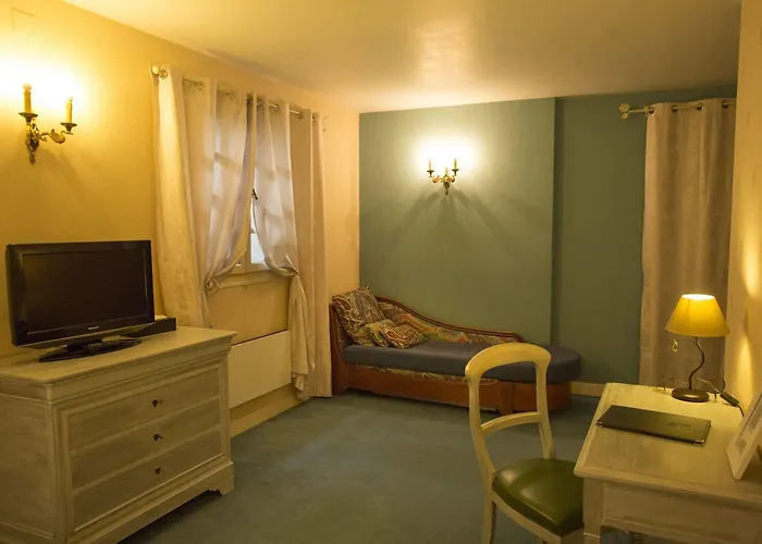 Maison Chilo Hotel 3*